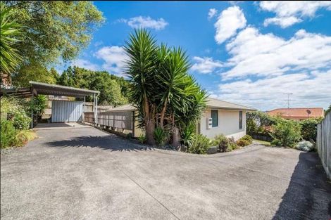 Photo of property in 800a East Coast Road, Oteha, Auckland, 0630