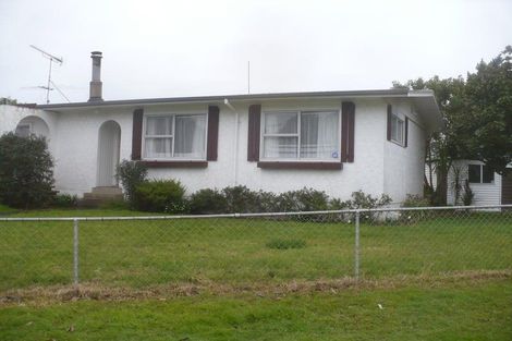 Photo of property in 50 Divich Avenue, Te Atatu South, Auckland, 0610