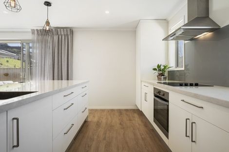 Photo of property in 93a Karamea Street, Whalers Gate, New Plymouth, 4310