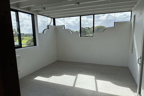 Photo of property in 1/25a Lake Road, Devonport, Auckland, 0624