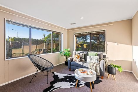 Photo of property in 6 The Avenue, Paraparaumu Beach, Paraparaumu, 5032