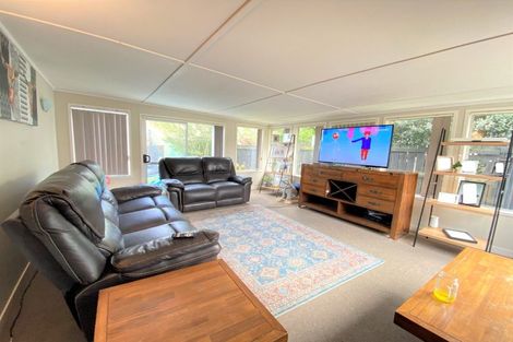 Photo of property in 87 Flat Bush Road, Clover Park, Auckland, 2023