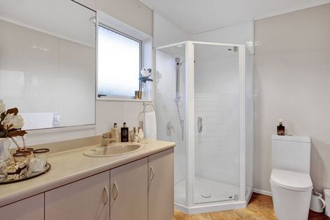 Photo of property in 6 Edna Wills Place, Hawera, 4610