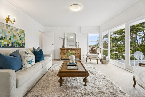 Photo of property in 85 Lynden Avenue, Hillcrest, Auckland, 0627