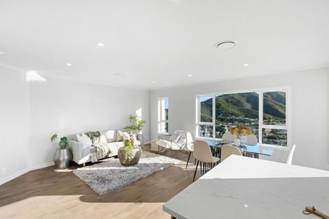 Photo of property in 5 Landsdowne Terrace, Karori, Wellington, 6012