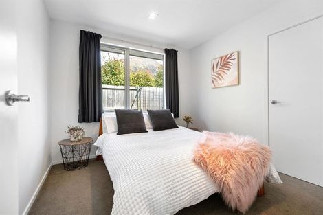 Photo of property in 11 Mystery Grove, Lake Hayes, Queenstown, 9304