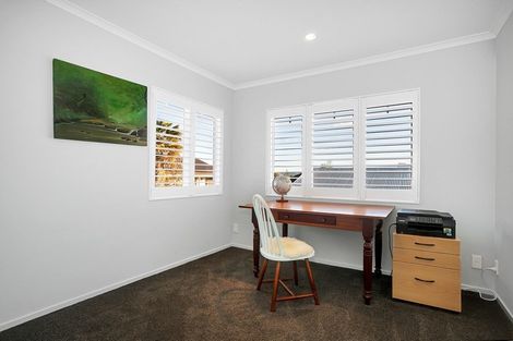 Photo of property in 10a Raymond Street, Point Chevalier, Auckland, 1022