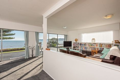Photo of property in 5 Raebern Lane, Raumati Beach, Paraparaumu, 5032