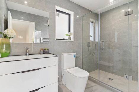 Photo of property in 4b Hazards Road, Weymouth, Auckland, 2103