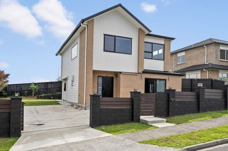 Photo of property in 137 Keri Vista Rise, Papakura, 2110