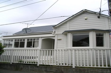 Photo of property in 1 Tainui Terrace, Mount Cook, Wellington, 6021