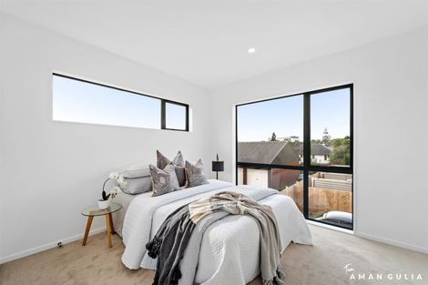 Photo of property in 13b Serjeant Street, Henderson, Auckland, 0612