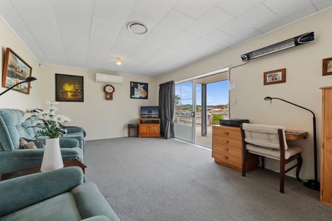 Photo of property in 34a Longstead Avenue, Papamoa Beach, Papamoa, 3118