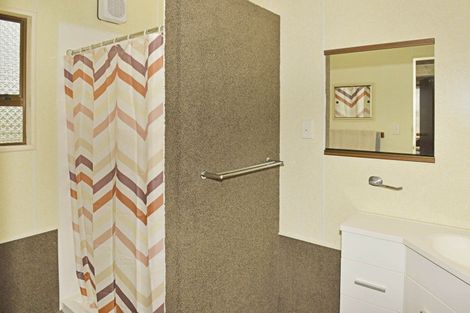 Photo of property in 3 Hartley Street, Foxton Beach, Foxton, 4815