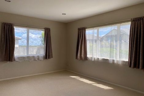 Photo of property in 5 Kerrykeel Drive, Flat Bush, Auckland, 2019