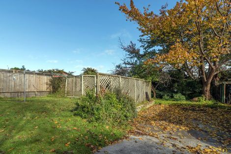 Photo of property in 6 Rinaha Place, Koutu, Rotorua, 3010