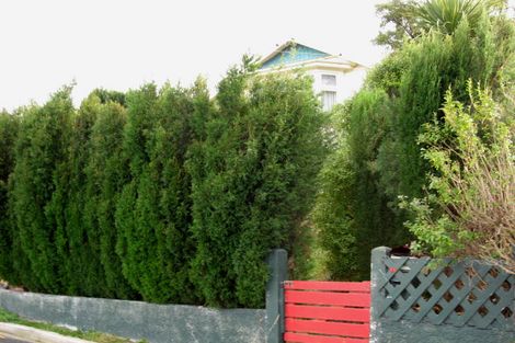 Photo of property in 44 Adderley Terrace, Ravensbourne, Dunedin, 9022