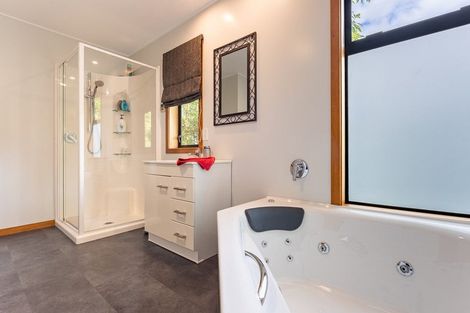 Photo of property in 22 Fincham Road, Raumati Beach, Paraparaumu, 5032