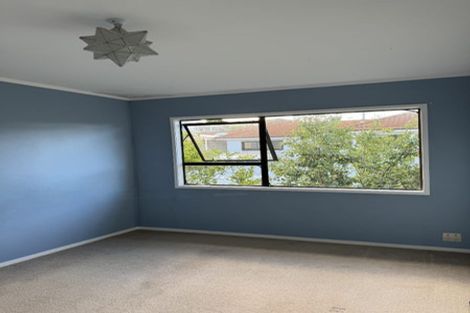 Photo of property in 2/36 Quebec Road, Milford, Auckland, 0620