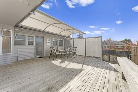 Photo of property in 25 Kingdale Road, Henderson, Auckland, 0610