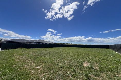 Photo of property in 33 Arihi Crescent, Frimley, 4120