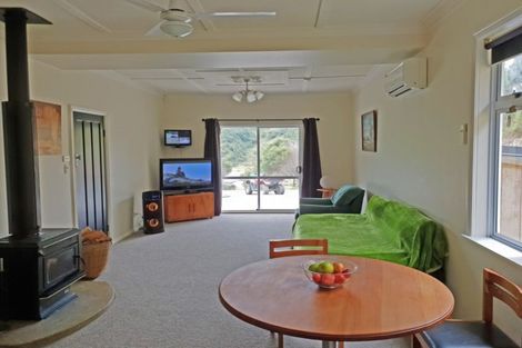 Photo of property in 97 Piko Road, Okoki, Urenui, 4375