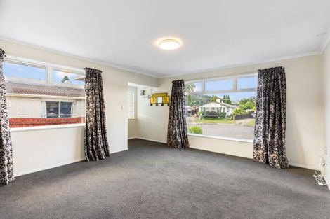 Photo of property in 7a Sequoia Place, Maoribank, Upper Hutt, 5018