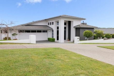 Photo of property in 16 Rexford Heights, Pyes Pa, Tauranga, 3112