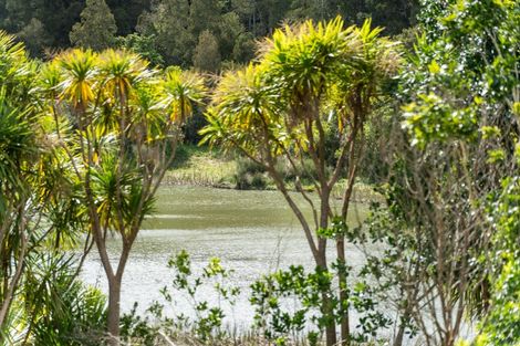 Photo of property in 1/9a Kitewao Street, Northcote, Auckland, 0627