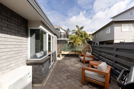 Photo of property in 23a Sunbrae Grove, Mount Maunganui, 3116
