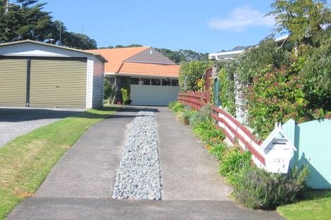 Photo of property in 221 Moana Anu Anu Avenue, Whangamata, 3620