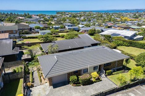 Photo of property in 1/213 Hibiscus Coast Highway, Red Beach, 0932