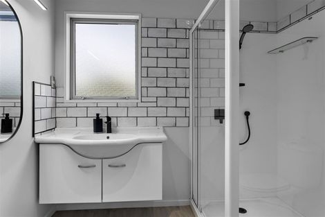 Photo of property in 7 Monks Parade, The Pines Beach, 7630