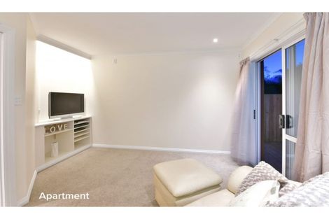 Photo of property in 13 Quo Vadis Place, Red Beach, 0932