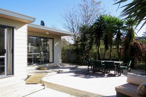 Photo of property in 70 Mary-ellen Place, Coromandel, 3506