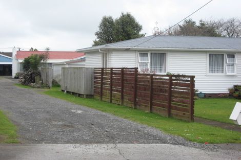 Photo of property in 3c Wheeler Place, Upper Vogeltown, New Plymouth, 4310