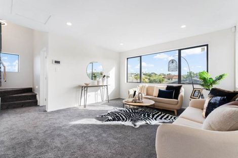 Photo of property in 9b Bay Street, Red Beach, 0932