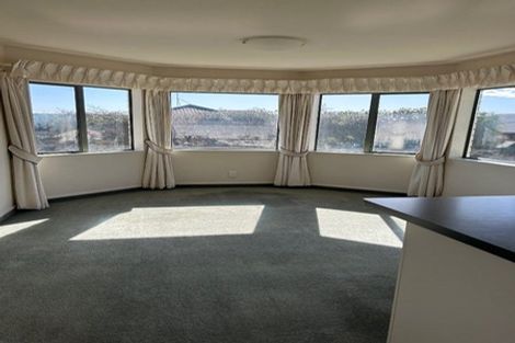 Photo of property in 135 Realm Drive, Paraparaumu, 5032