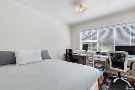 Photo of property in 18 Madison Place, Forrest Hill, Auckland, 0620