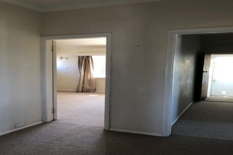 Photo of property in 2 Plunket Street, Kelburn, Wellington, 6012