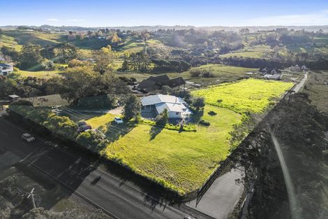 Photo of property in 87 Spur Road, Stillwater, Silverdale, 0993