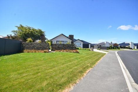 Photo of property in 18 Caledonia Drive, Mosgiel, 9024