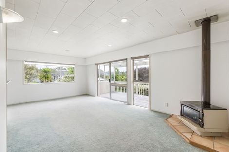 Photo of property in 25 Dobell Road, Stanmore Bay, Whangaparaoa, 0932