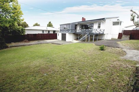 Photo of property in 114 Coxhead Road, Wattle Downs, Auckland, 2103