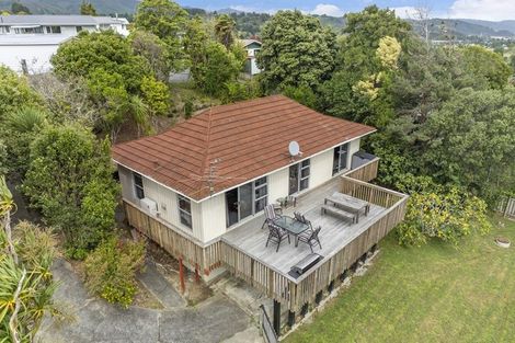 Photo of property in 39 Aniseed Grove, Timberlea, Upper Hutt, 5018