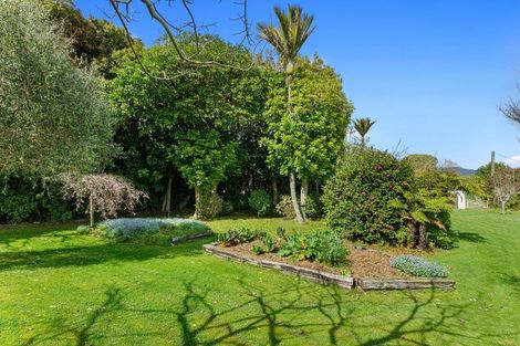 Photo of property in 43 Te Horo Hautere Cross Road, Te Horo, Otaki, 5582