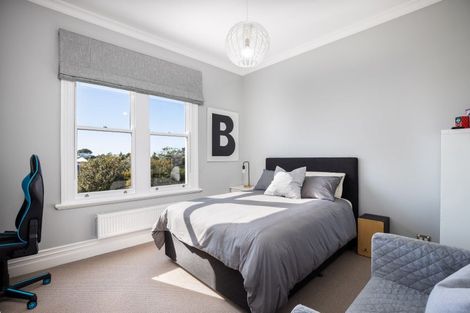 Photo of property in 149a Tukapa Street, Westown, New Plymouth, 4310