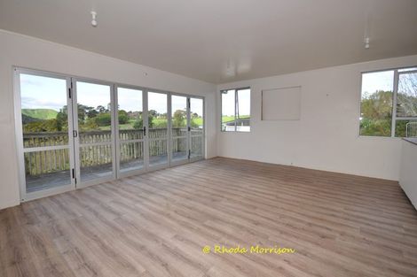 Photo of property in 8 Heaths Way, Pahi, Paparoa, 0571