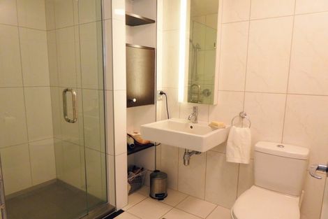 Photo of property in Montreaux Apartments, 8b/164 The Terrace, Wellington Central, Wellington, 6011