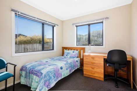 Photo of property in 80 Aotea Drive, Aotea, Porirua, 5024